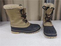 Sorel Scout Winter Boots size 9