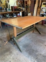 Tilting drafting art desk table