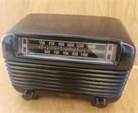 Philco Model PT-2 Tabletop Bakelite Radio,