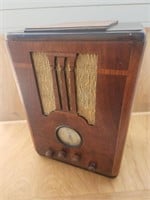 Delco Model 1106 Tombstone Radio,1936/37