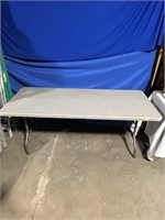 6 foot Folding table