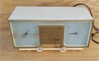 Zenith 1960s radio.Model #SGO9