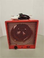 Shop Heater - measures 11 x 11. Unable to test.
