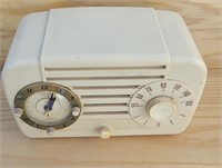 1950 Jewel Model 935 radio
