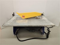 Master Cut 7" Portable Tile Saw - Turns On!