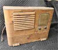 Sentinel antique radio