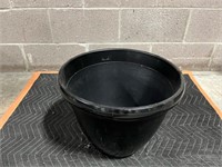 FM155 Outdoor Planter Pot