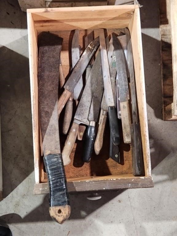 Corn knife, assorted vintage knives