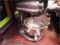 KitchenAid Professional 600 Mixer with lift and