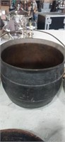 Cast iron kettle 9.5"×10.5"