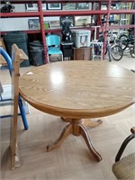 > Oak Kitchen Dining table with leaf, 42" x 29"