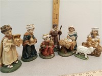 Sullivans? child Christmas nativity 7 piece set