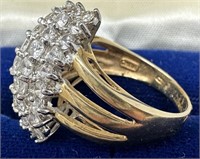 Gorgeous Marked 10K Gold Diamond Cluster Ring