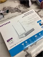 Wi-Fi router with external antennas
