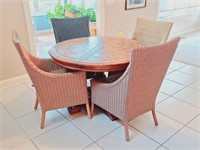 Round Dining Table, 2 Leaves, 4 Wicker Chairs