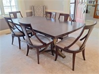 Ethan Allen Dining Table, 2 Leaves, 6 Chairs