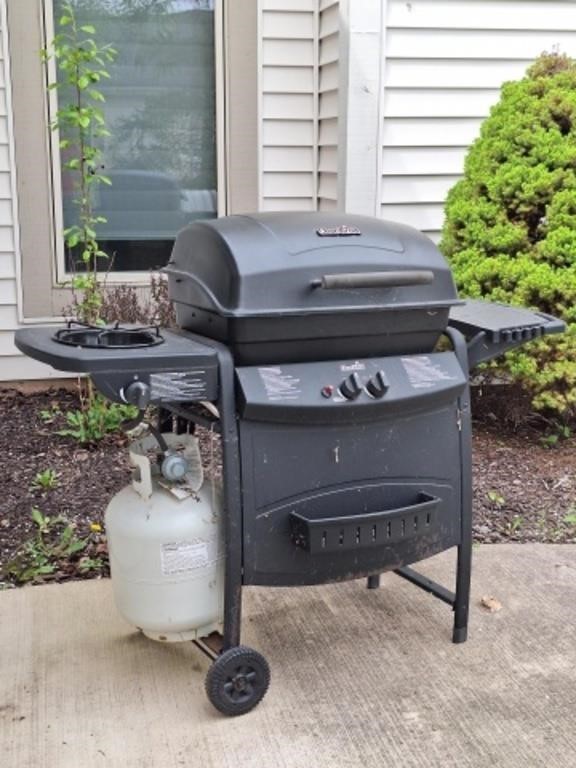 Char-Broil Gas Grill, Cover & Tank