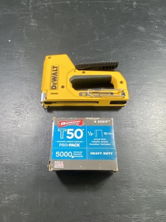 DeWalt Compact Stapler w/ Staples