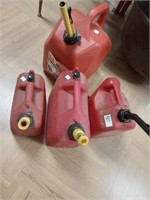 >4 Gas cans