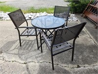 Patio Folding table with 3 Chairs 28x32 in