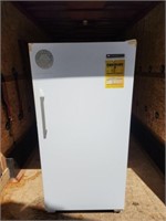 White Westinghouse Freezer 28x29x59 Came from a