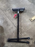 Tool Shop roller stand