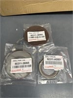 Lot of 3 Toyota Type T Oil Seals

Includes 2