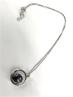 Sterling silver pendant with a freshwater pearl on