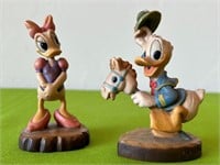 2 Walt Disney Wood Carvings Italy Donald & Daffy