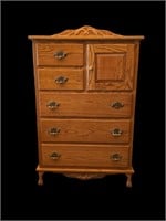 Oak Antique Styled Chest of Drawers