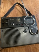 Sanyo portable radio radio RP 8700