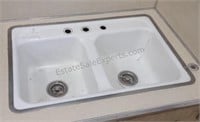Porcelain sink. 33×22. No faucet. Buyer must be