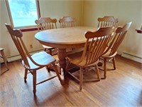 Oak Dining Table, 6 Chairs, Hutch