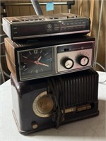 Vintage Bakelite Radio, Clock Radios