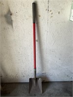 58" Tall Fiberglass Handle Flathead Shovel 10"