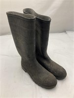 Size 10 Steel Toed Rubber Boots