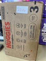 Box of Huggies Little Snugglers in Size 3 - 156