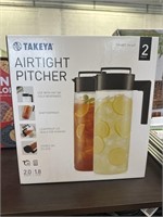 Takeya airtight pitcher for serving beverages 2