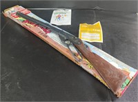 (S) 1988 Daisy Red Ryder BB Gun With Safety