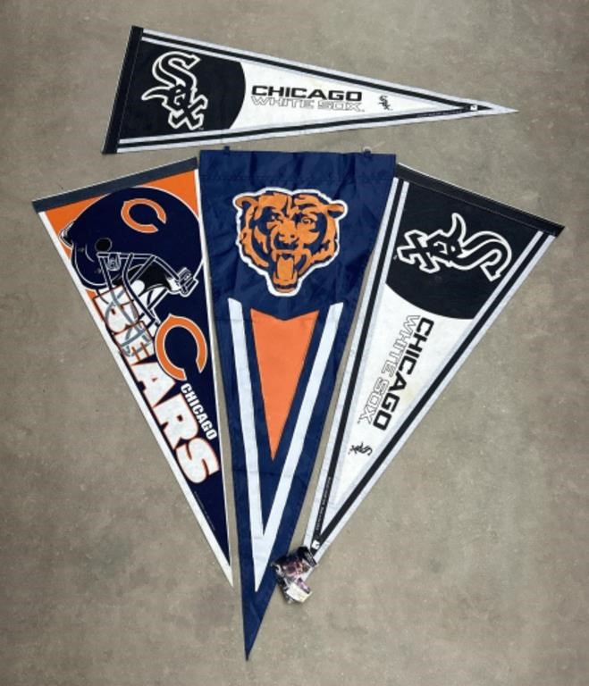 (W) Chicago White Sox Pennants & Chicago Bears