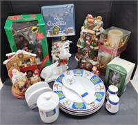 (Q) Lot of Christmas Items
 Holiday Scenes,