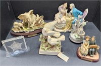 (Q) Ceramic Figurines & Music Boxes
    2 Bird