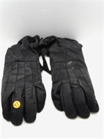 NEVER USED OR PRO WINTER GLOVES
