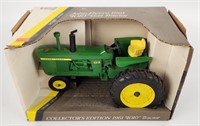 1/16 Ertl John Deere 4010 Tractor In Original
