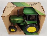 1/16 Ertl John Deere 2550 Utility Tractor With