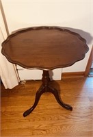 Nice piecrust mahogany top side table