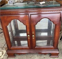 Lexington Furniture Cherry Lighted Display Cabinet