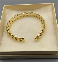 14K Gold Italy Cuff Bracelet, 14.1 grams