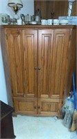 Corner TV cabinet, with two doors in the front