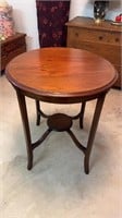 Nice Antique and laid wood round table, with a